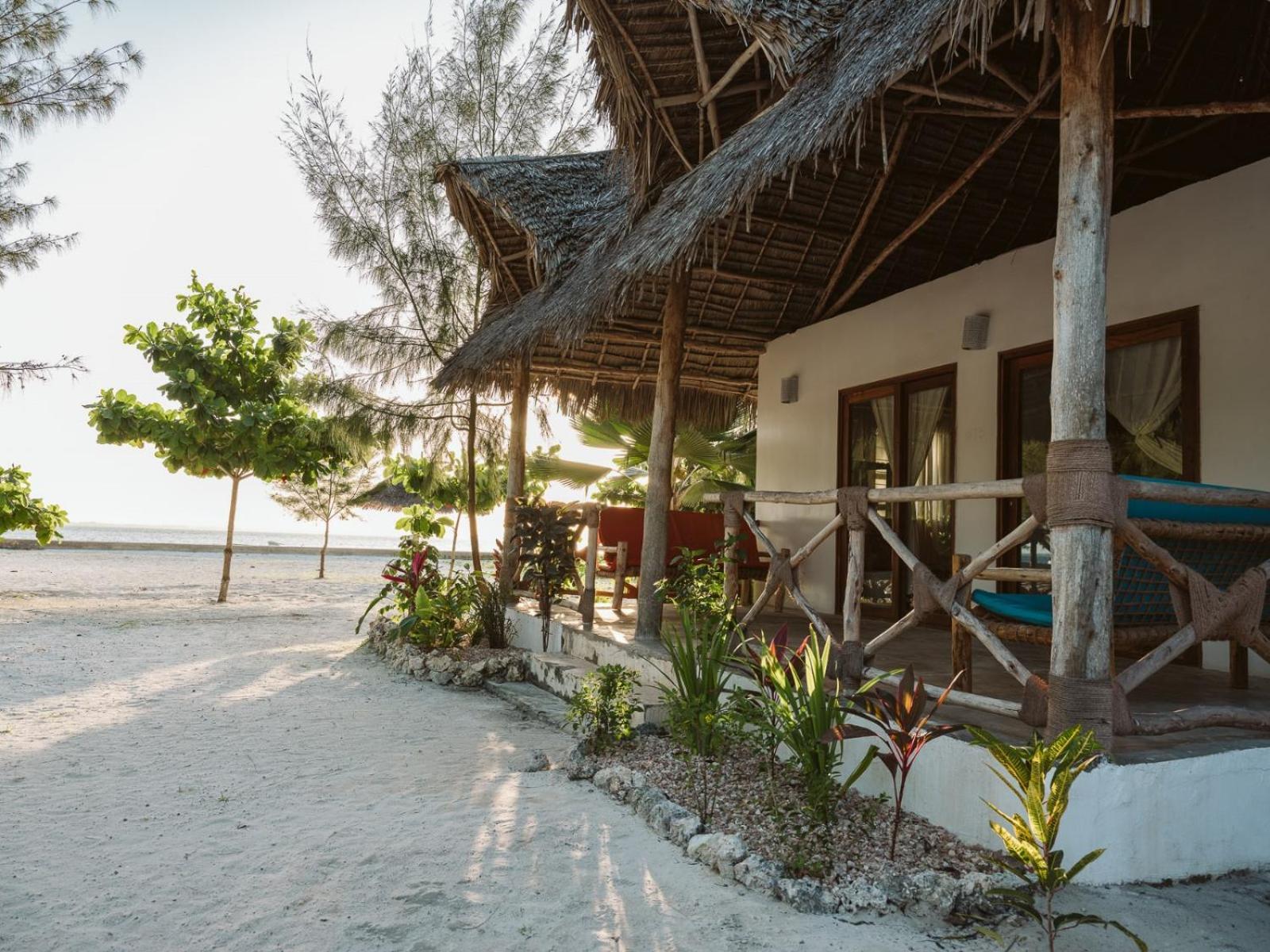 Bahati Sunset Bungalows Michamvi ภายนอก รูปภาพ